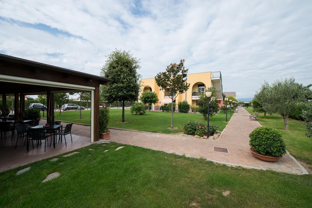 Residence Borgomare Albenga Kültér fotó