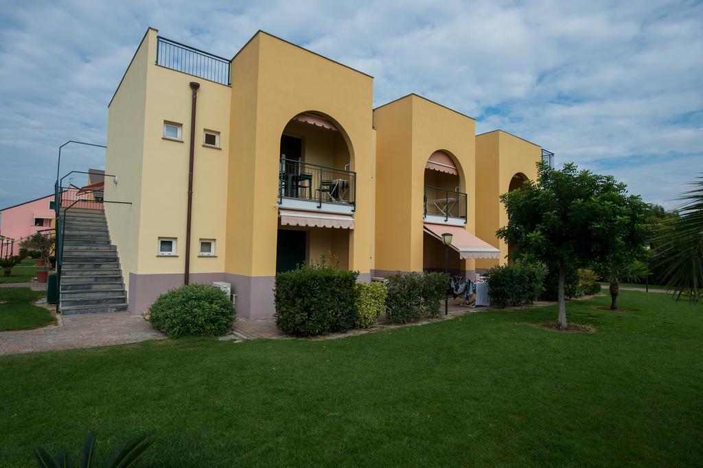 Residence Borgomare Albenga Kültér fotó